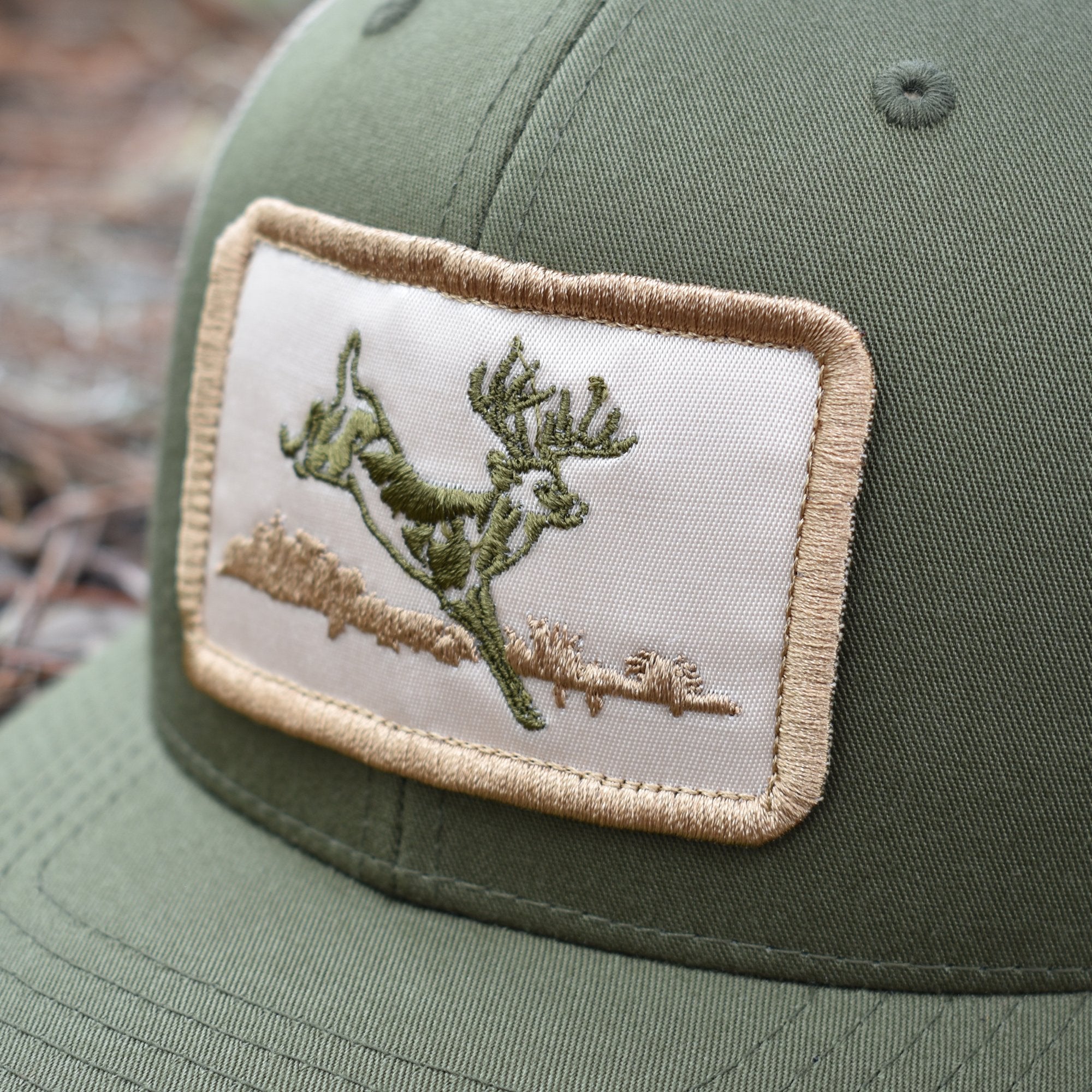 Deer Hunt Patch Moss & Khaki Hat